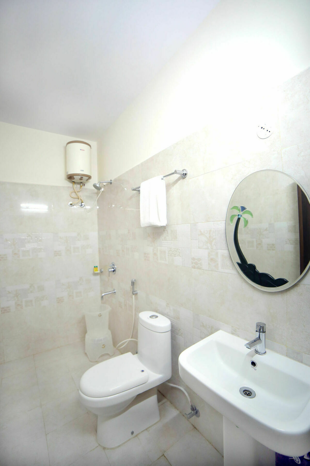 Fabhotel Pearl City - Nr Jubilee Enclave,Hitech City Haydarabad Dış mekan fotoğraf