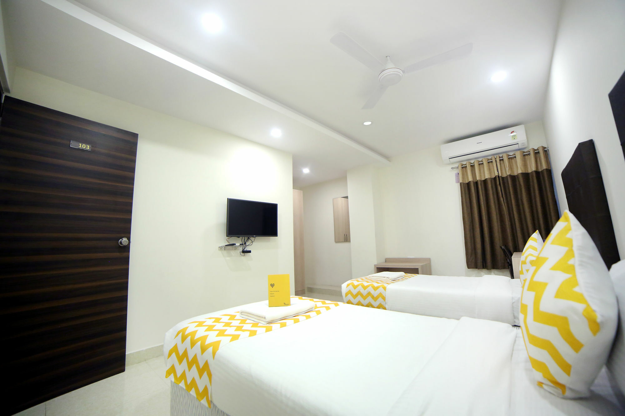 Fabhotel Pearl City - Nr Jubilee Enclave,Hitech City Haydarabad Dış mekan fotoğraf